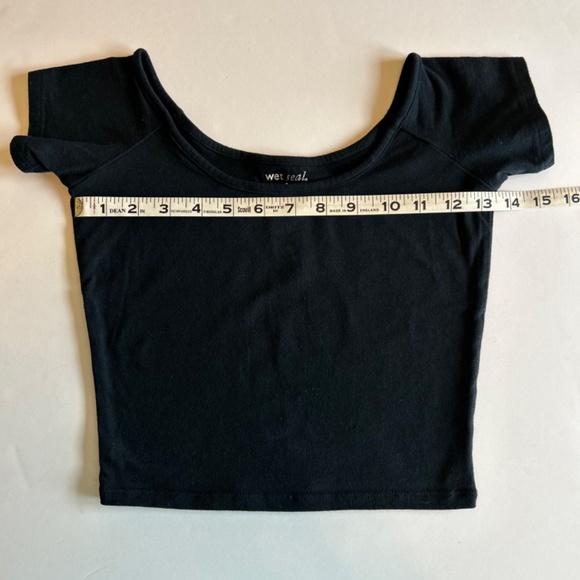 Wet Seal Black Scoop Neck Short Sleeve Stretch Knit Cropped Crop Top Shirt Sz S - Picture 4 of 5